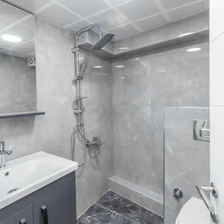 Sirkeci Grand Family & 3*