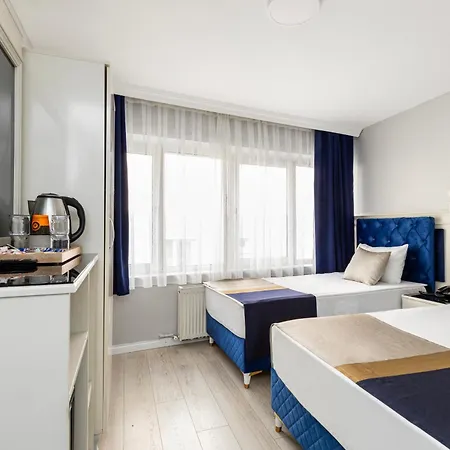 Sirkeci Grand Family & 3*